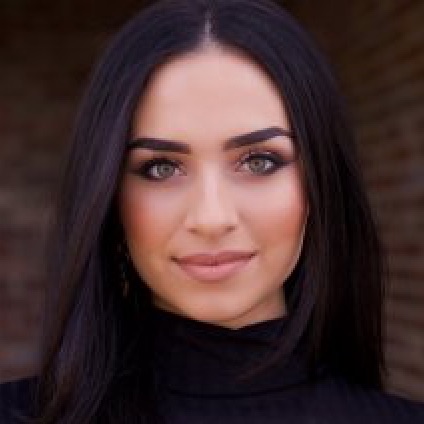 Gia_Chacon_inspireWord_speaker_motivation_catholic.jpg