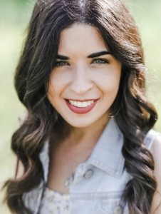 Lauren Costabile Catholic Speaker God in Hardships Motivational Youth Speaker Catholic Speakers